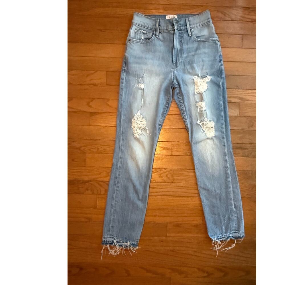 Frame Heritage Le Sylvie Slender Straight size 25 Light wash distressed